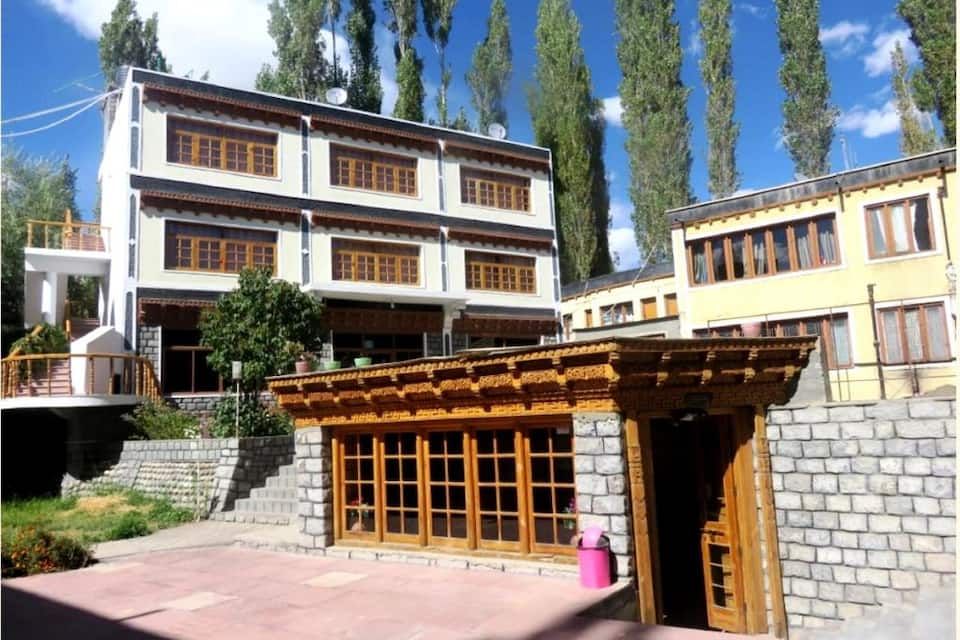 undefined Hotel Abu Palace