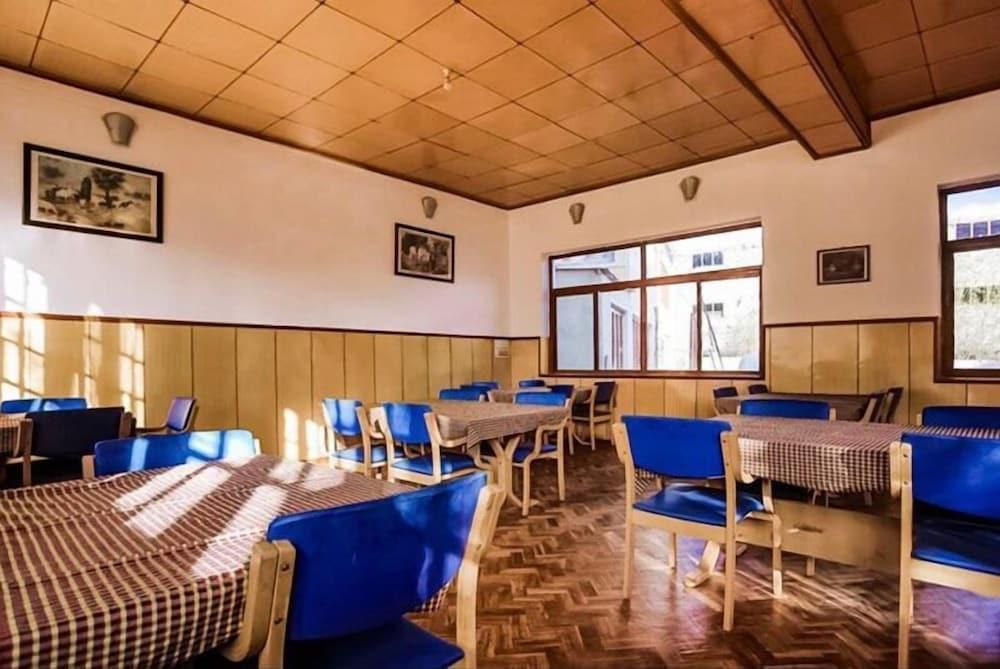 undefined Hotel Abu Palace 4