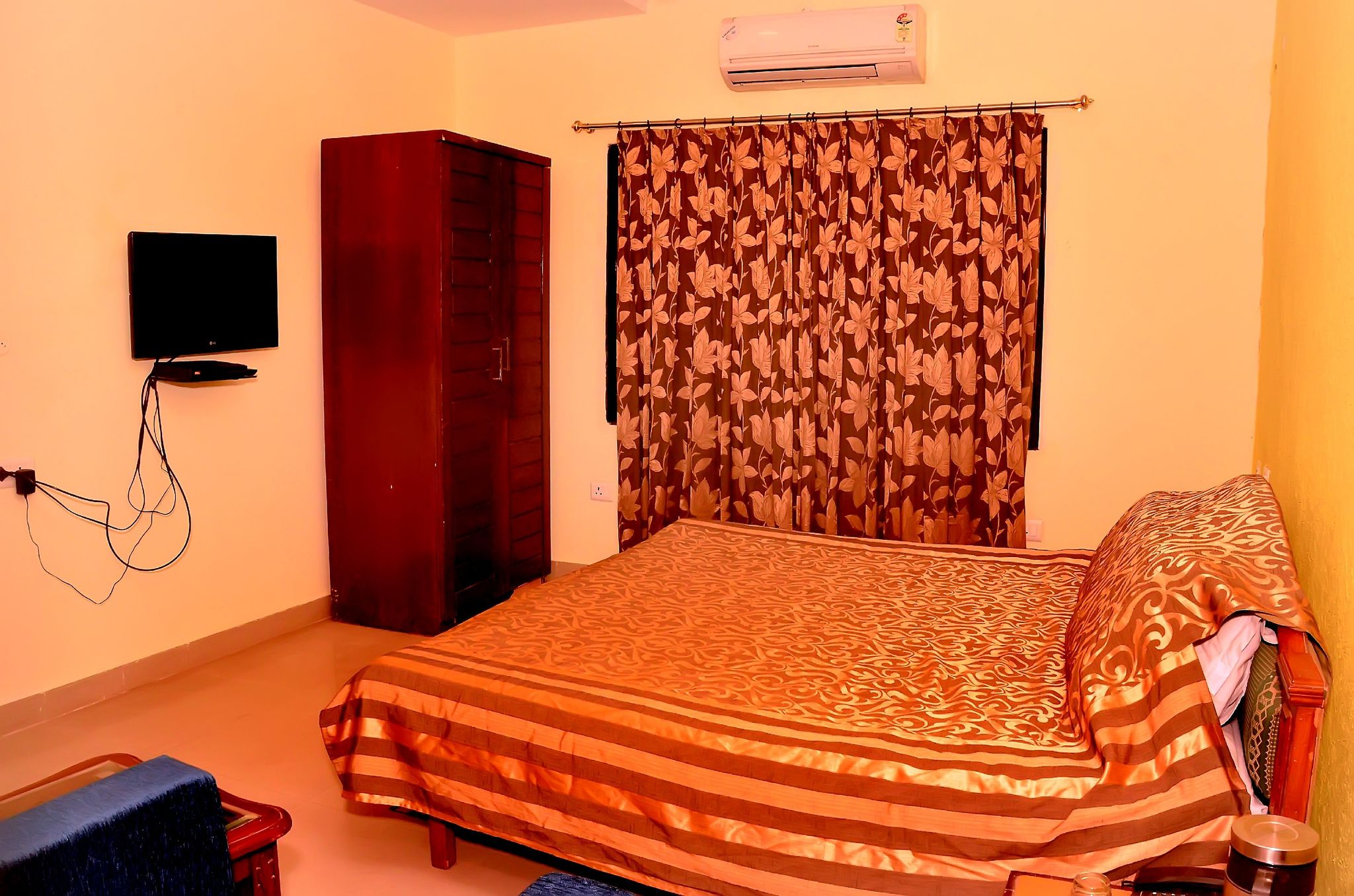 MPT Hotel Bharhut, Satna AC Room 2