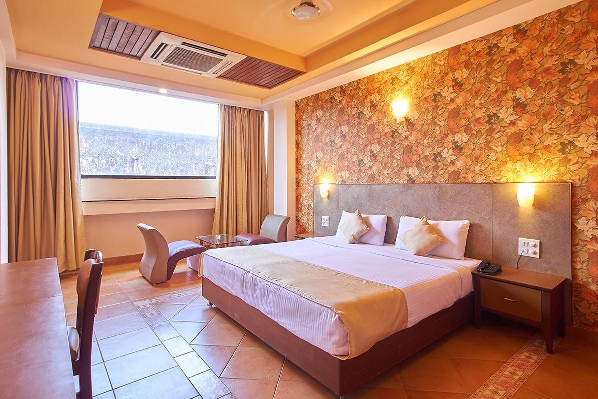 A/c Luxury Suite