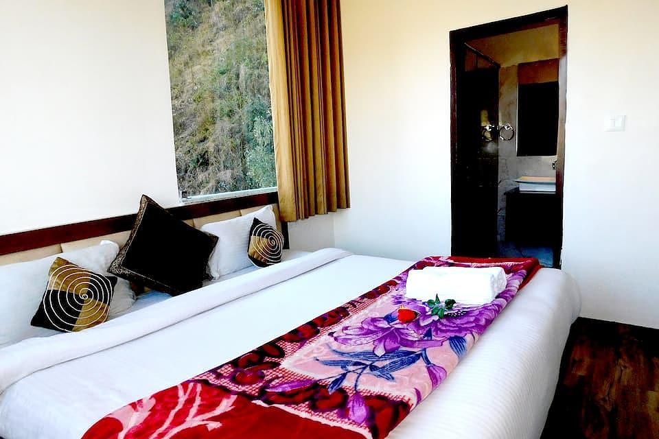 Family Doon Valley View Suite