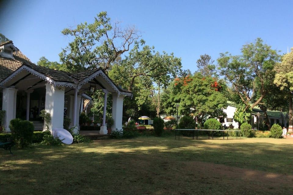 Exterior 2