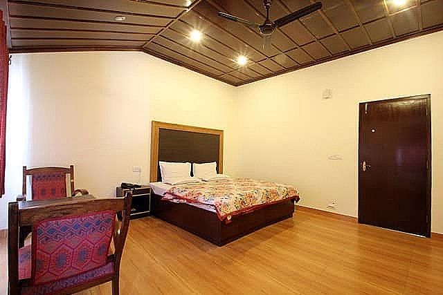 undefined Hotel Himalayan Club 5