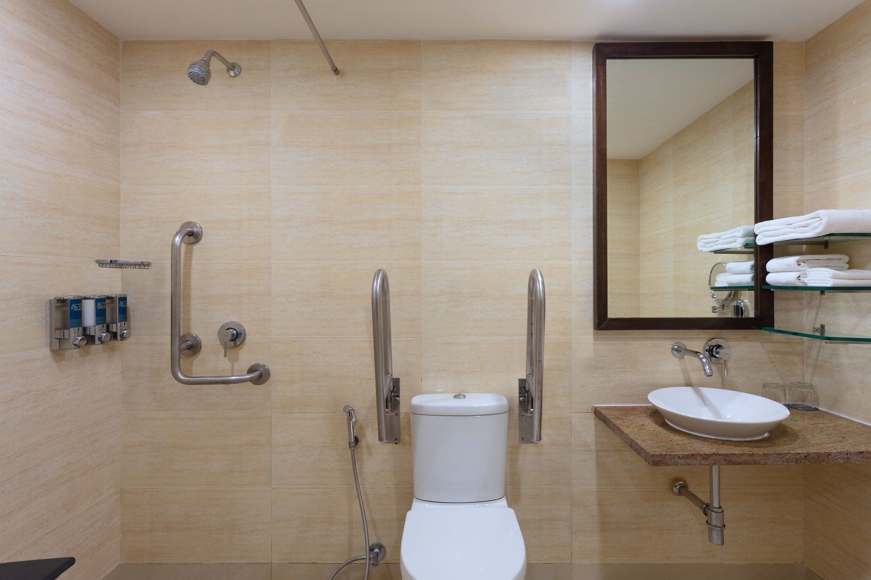 Four Points by Sheraton Vadodara Traditional Room, Guest room, 1 King 6
