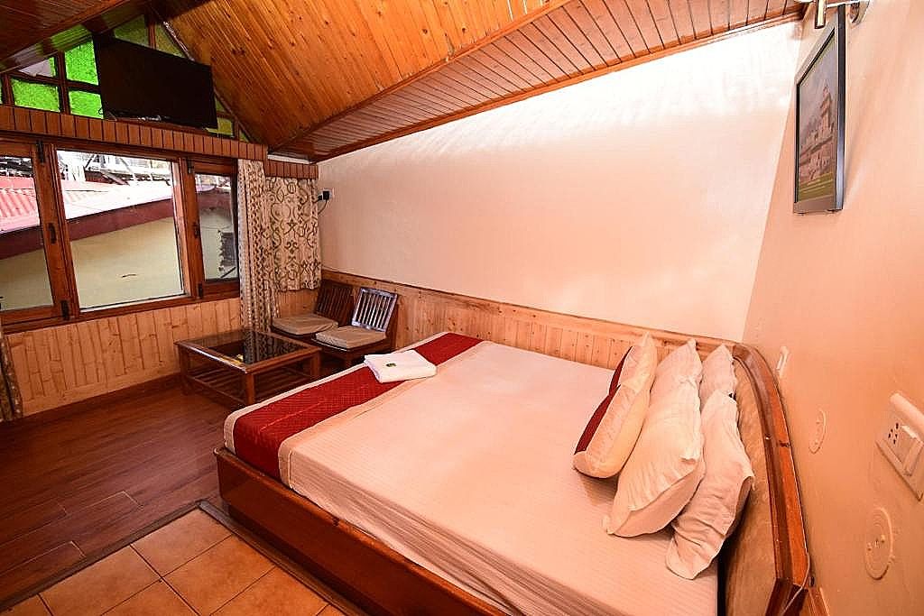 Hotel Rajat ECONOMY ROOM 4