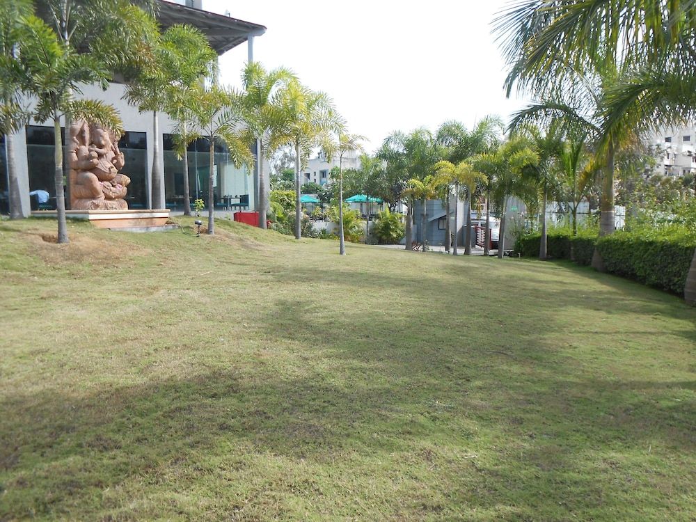 undefined Noorya Business & Banquet Hotel 10