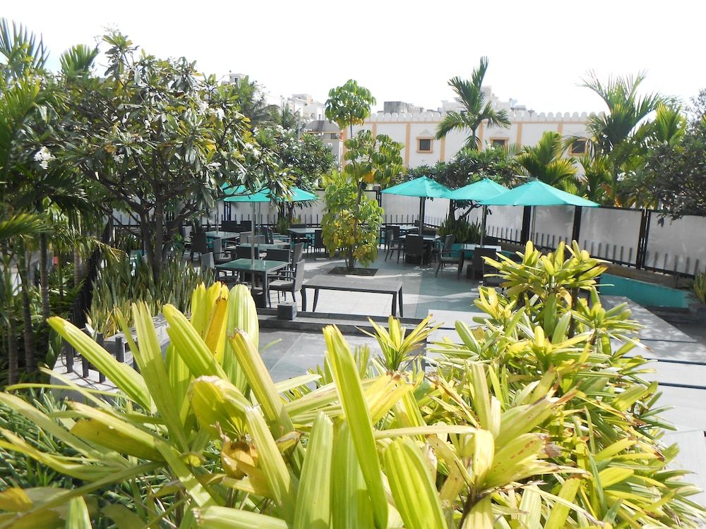 undefined Noorya Business & Banquet Hotel 8