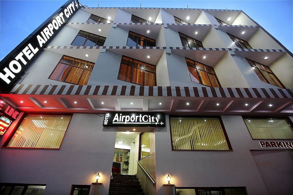 undefined Hotel Airport City 6