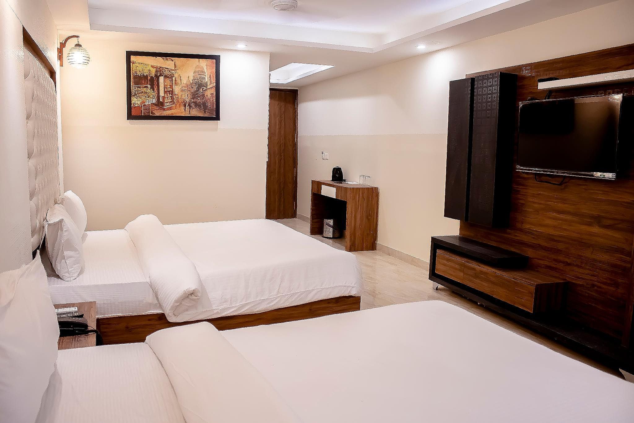 undefined Hotel Airport City 8