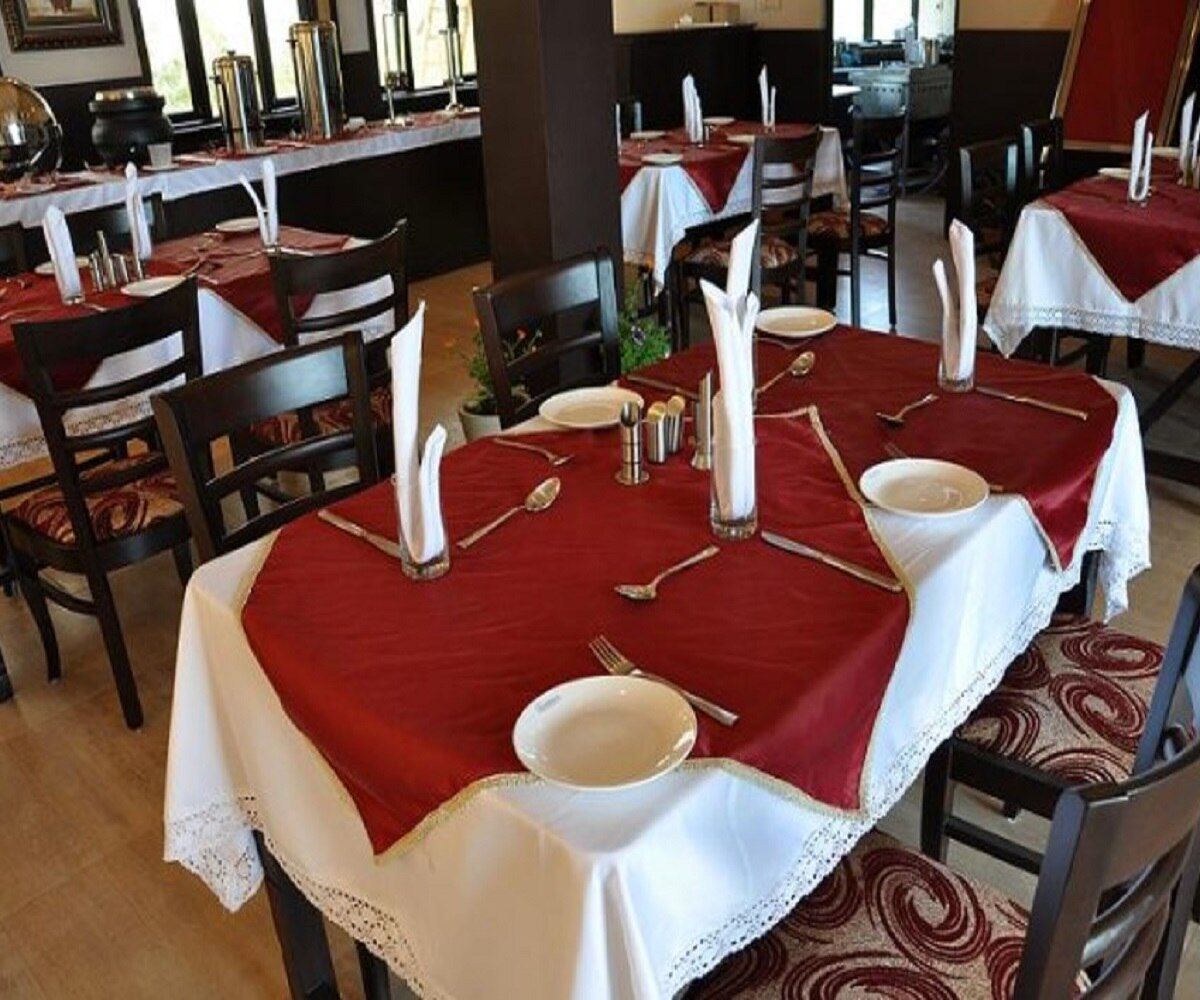 Food & Dining