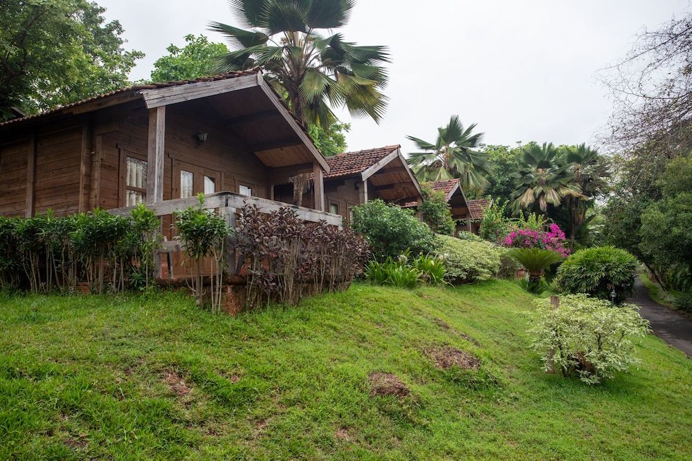 undefined Stone Water Eco Resort 7