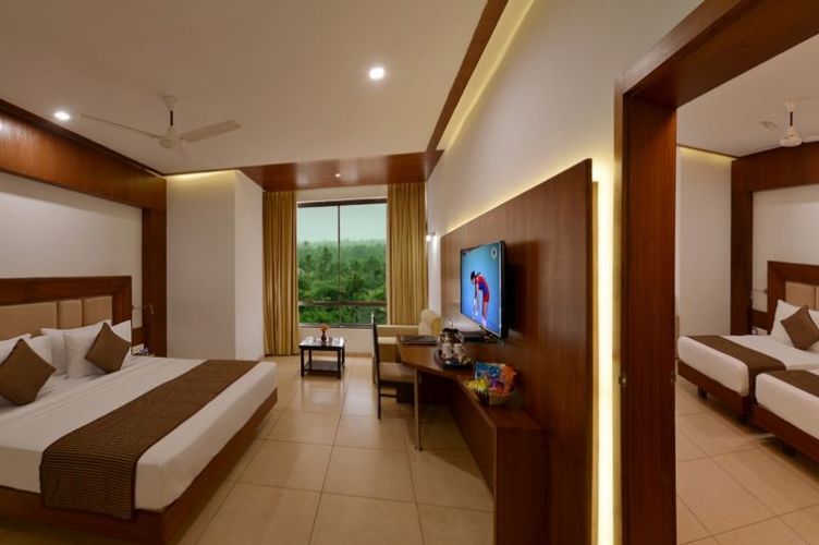 Lords Inn Somnath Deluxe Room 7