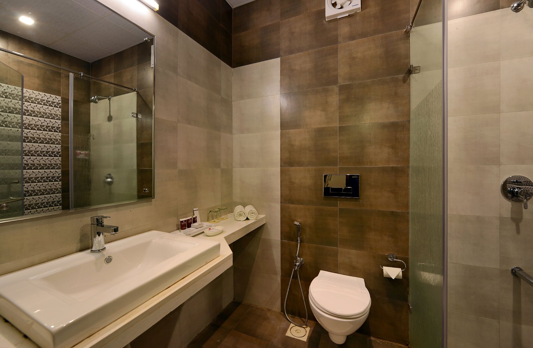 Lords Inn Somnath Deluxe Room 5