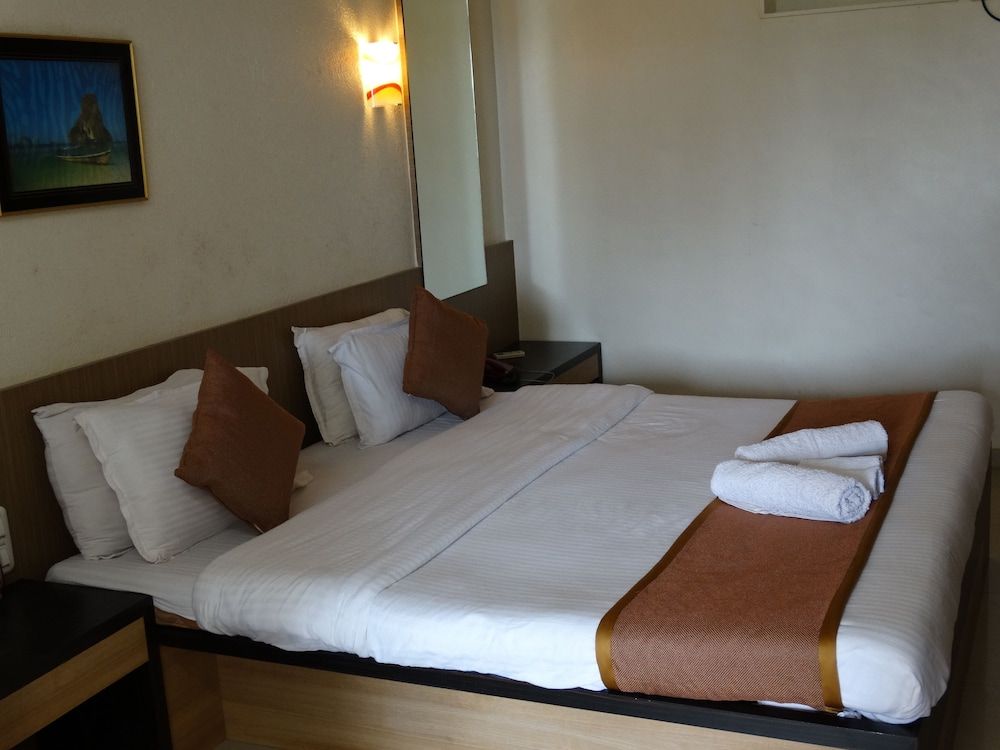 Family Double or Twin Room, 2 Bedrooms, Accessible, Balcony