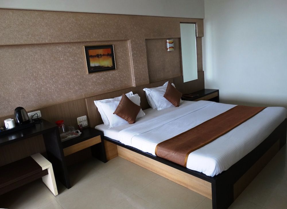 Double Room (NON AC)