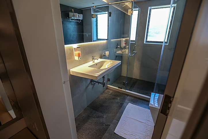 Westbay Resort and Spa AC Deluxe Room In Villa -  Double Occupancy Only 3