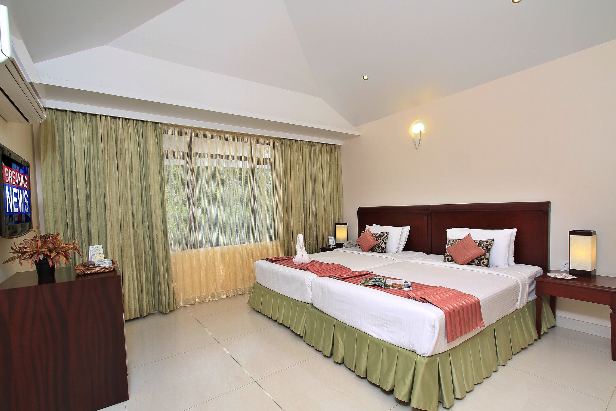 Silent Shores Resort & Spa Duplex Lake View 2