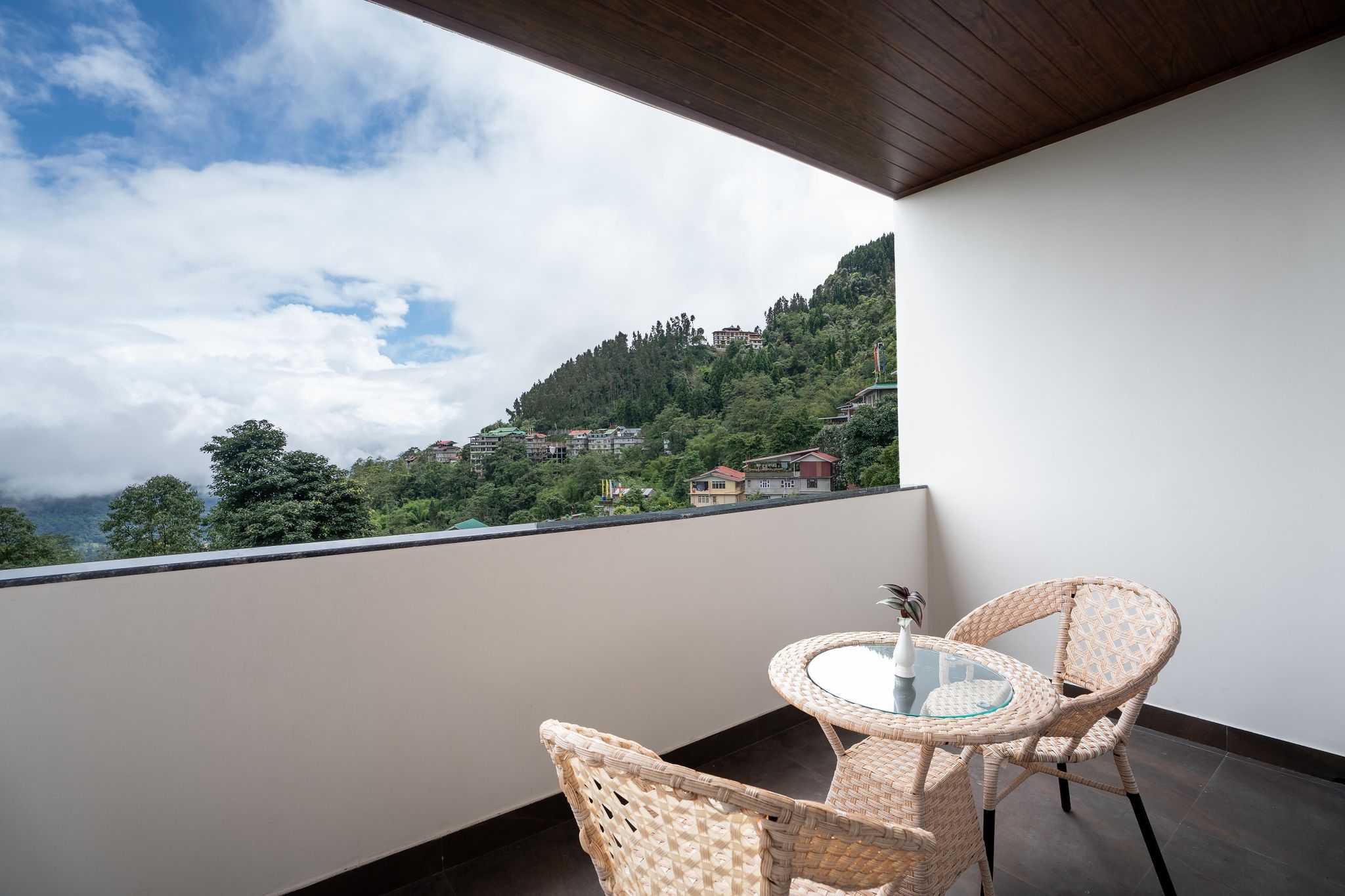 Summit Norling Resort & Spa King Executive View Room with Balcony and Sofa Cum Bed 4