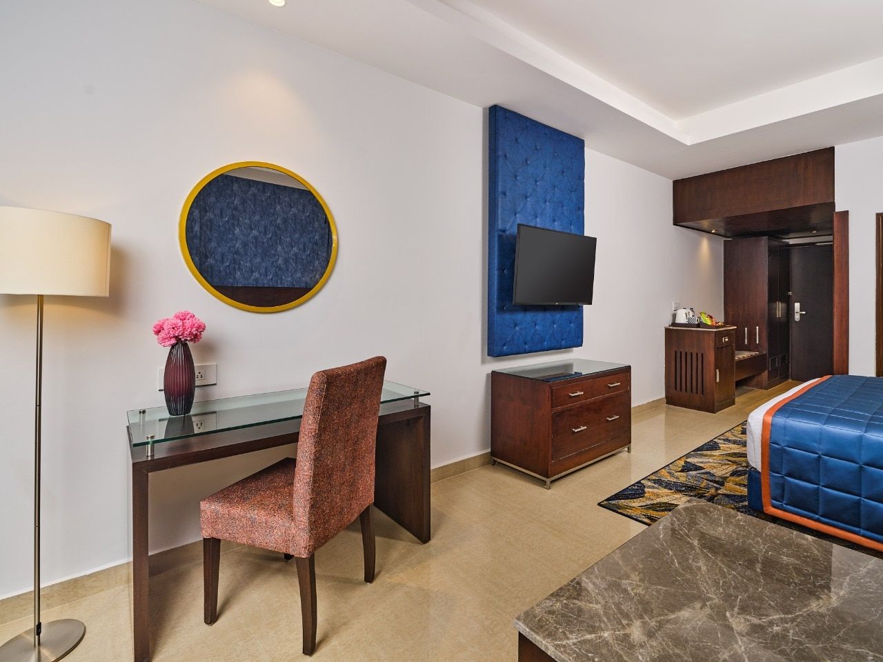 Deluxe Room, 1 King Bed