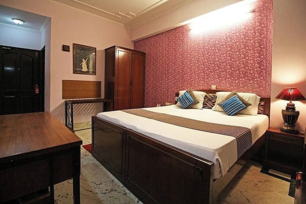 Hotel Indraprastha Deluxe Room 8