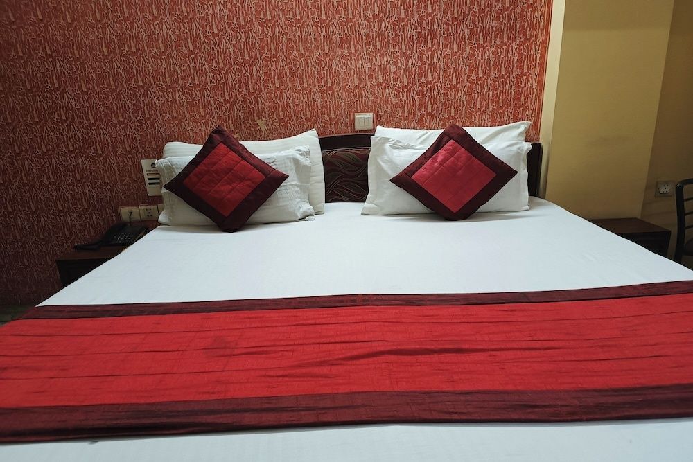 Hotel Indraprastha Deluxe Room 7