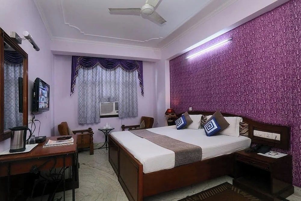 Hotel Indraprastha Deluxe Room 13