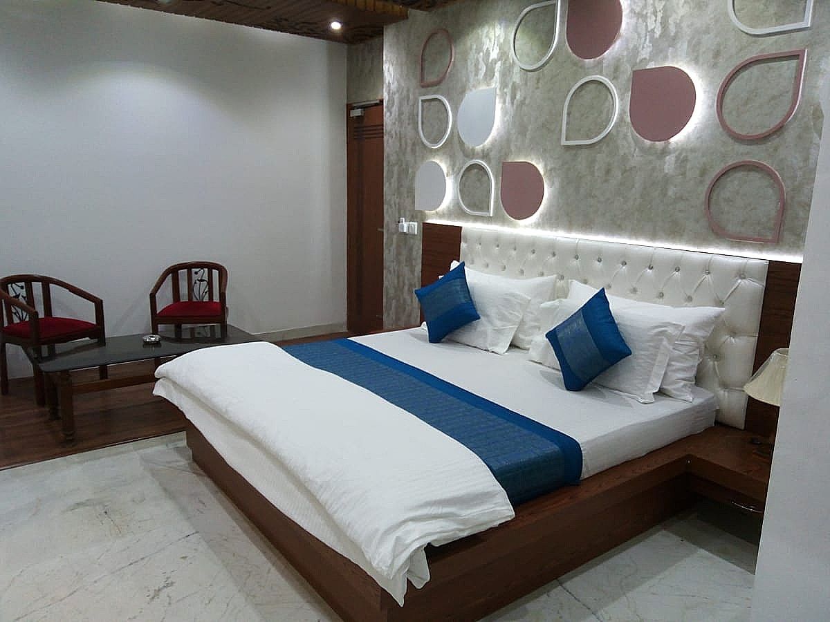 Luxury Room