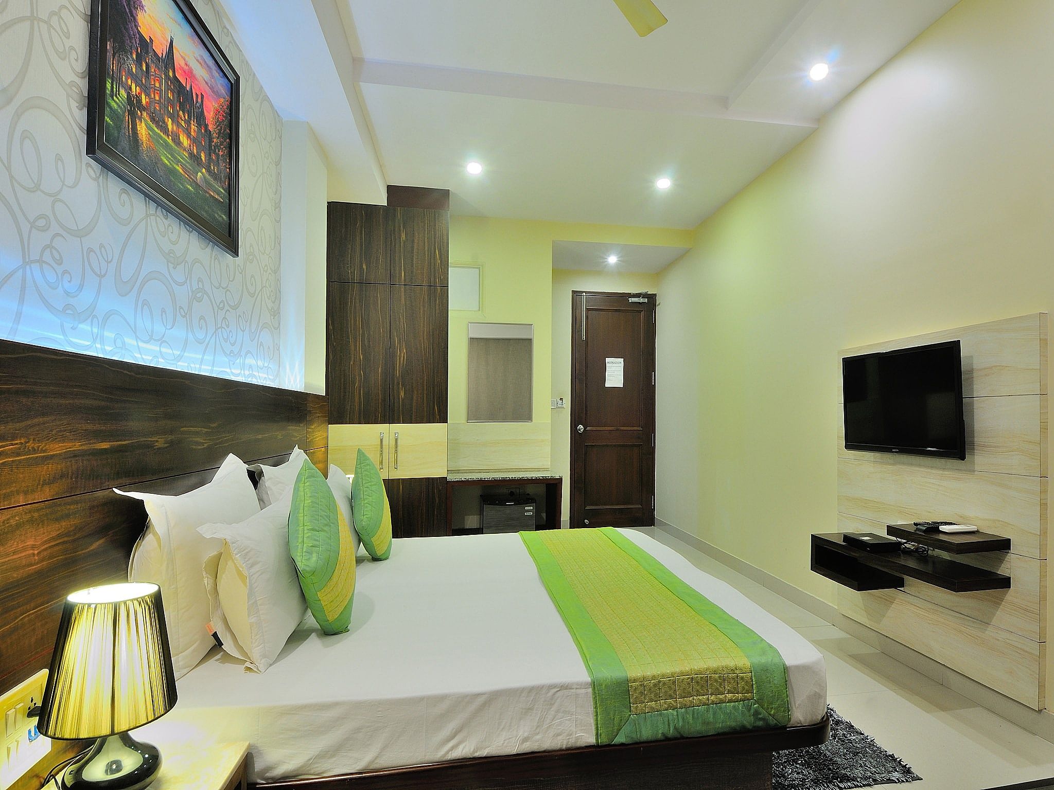 Hotel Sky Rich International Karol Bagh Deluxe Room  10