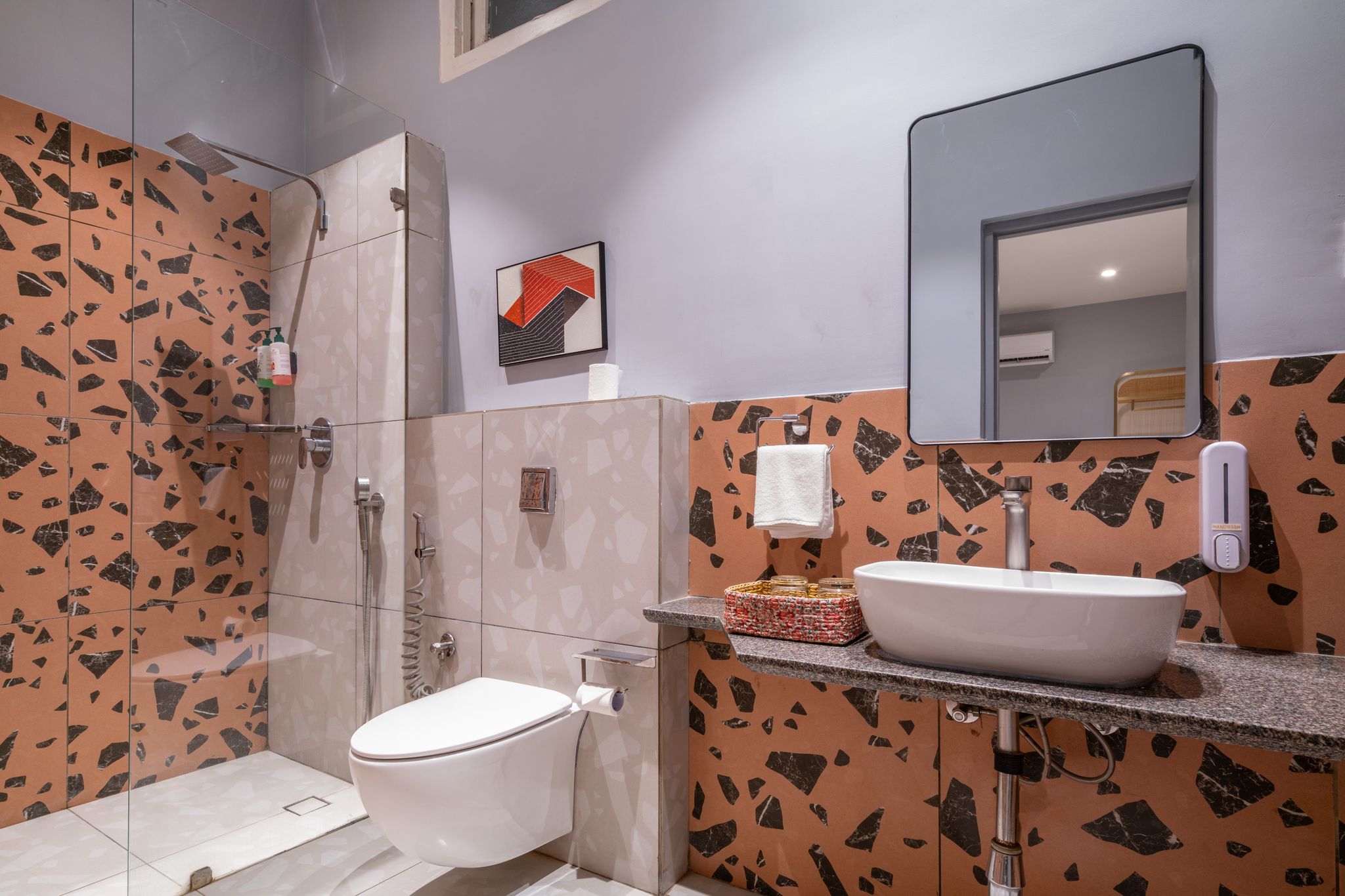 La Serene Deluxe Double Room 4