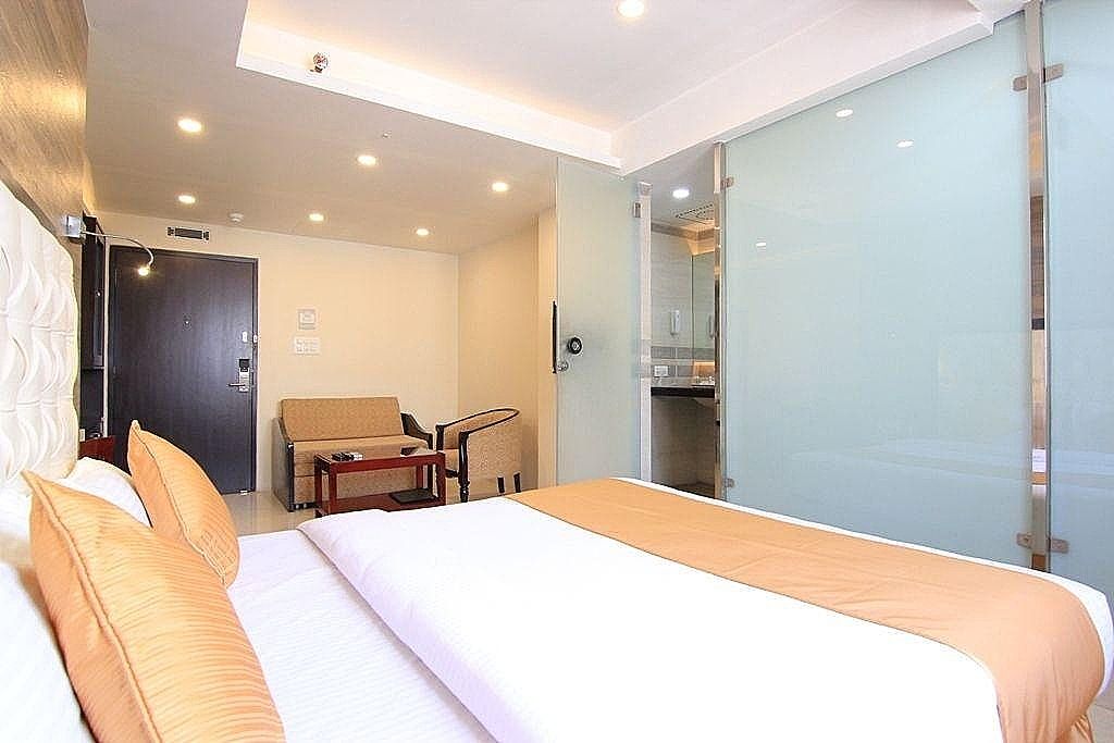 Premium Deluxe Room