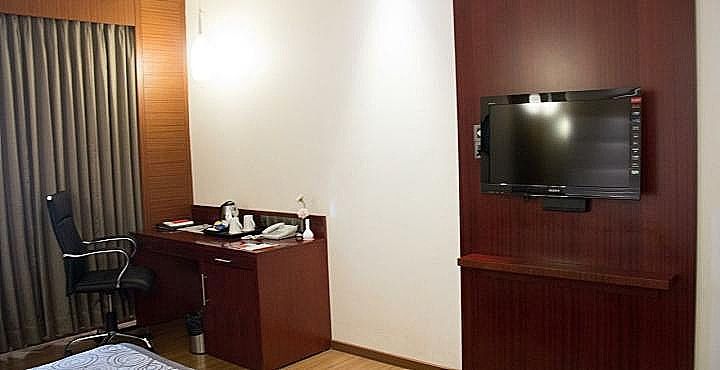 Daspalla Hyderabad Superior Double or Twin Room 4