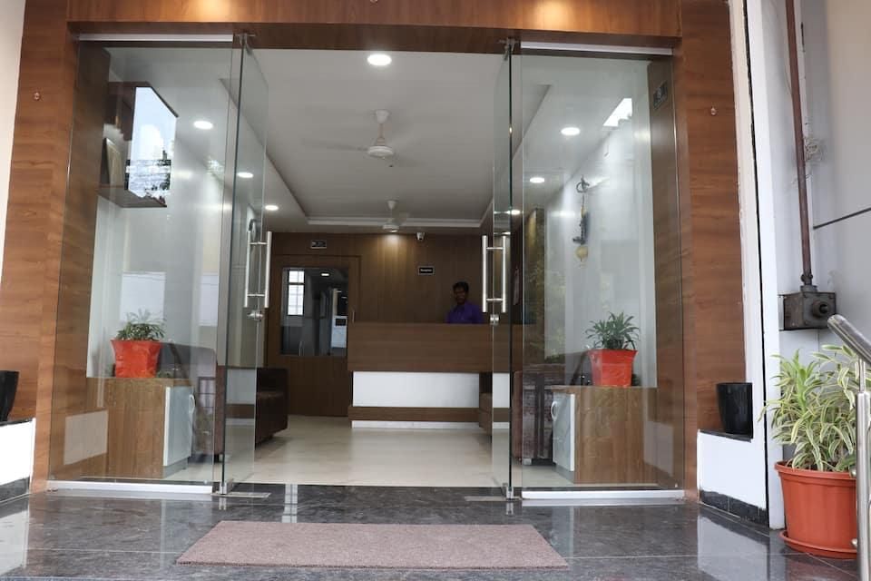undefined Hotel New Samrat 10