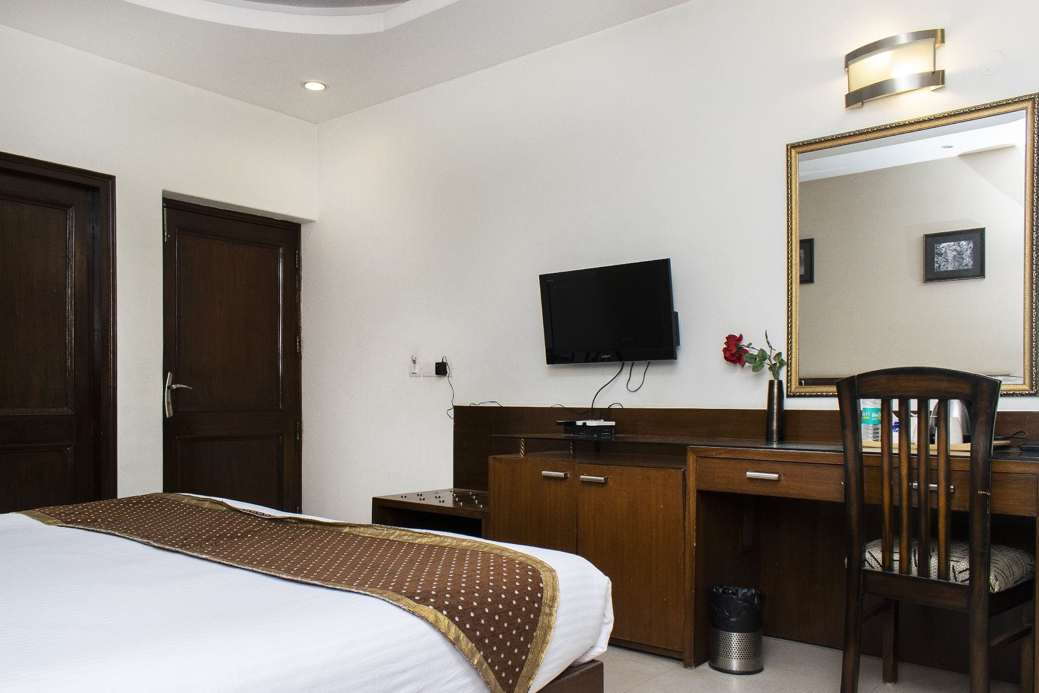 Red Maple Homestay Deluxe Room 13
