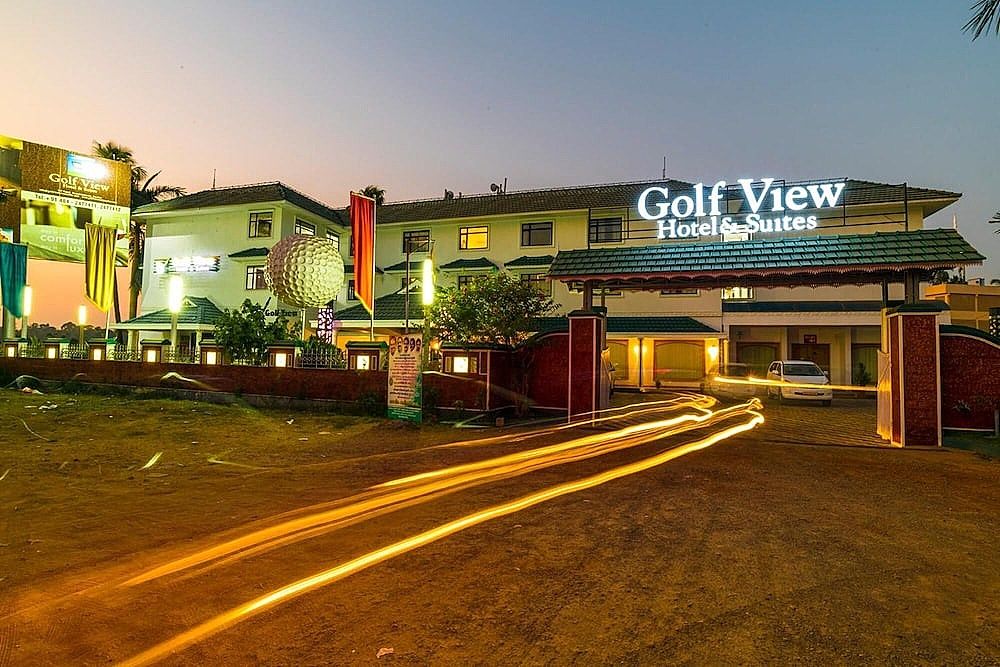 undefined Golf View Hotel and Suites - Airport Hotel 7