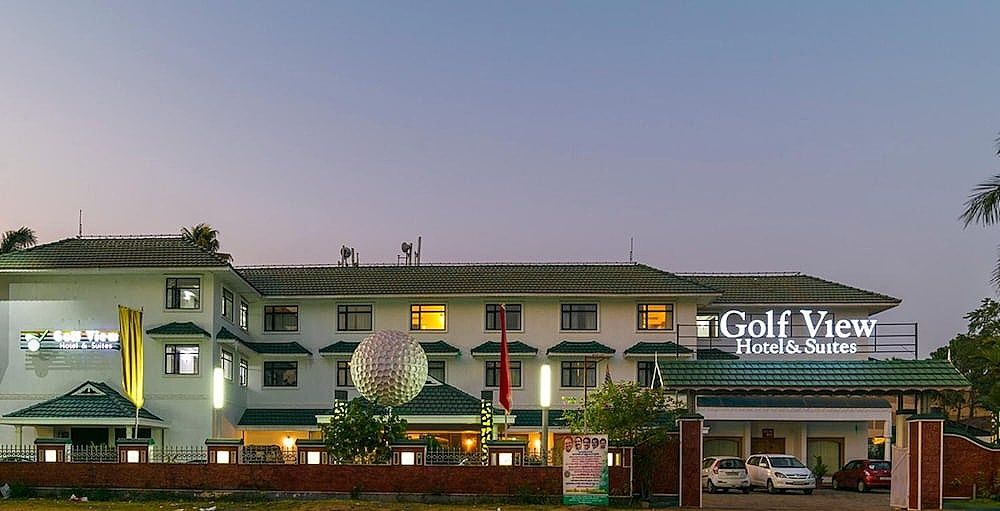 undefined Golf View Hotel and Suites - Airport Hotel 8