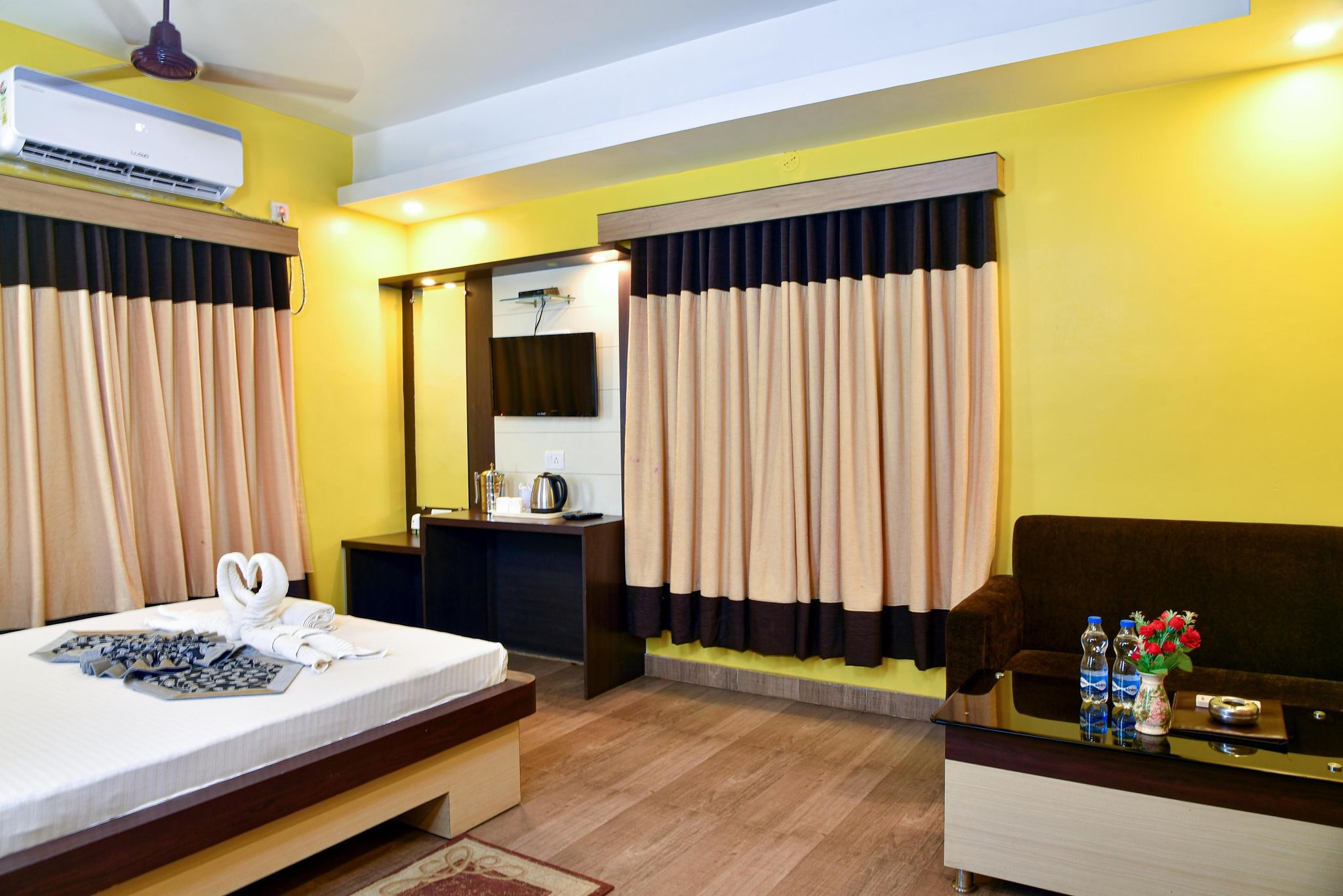 Anutri Beach Resort Emerald Double Room (Pool View)