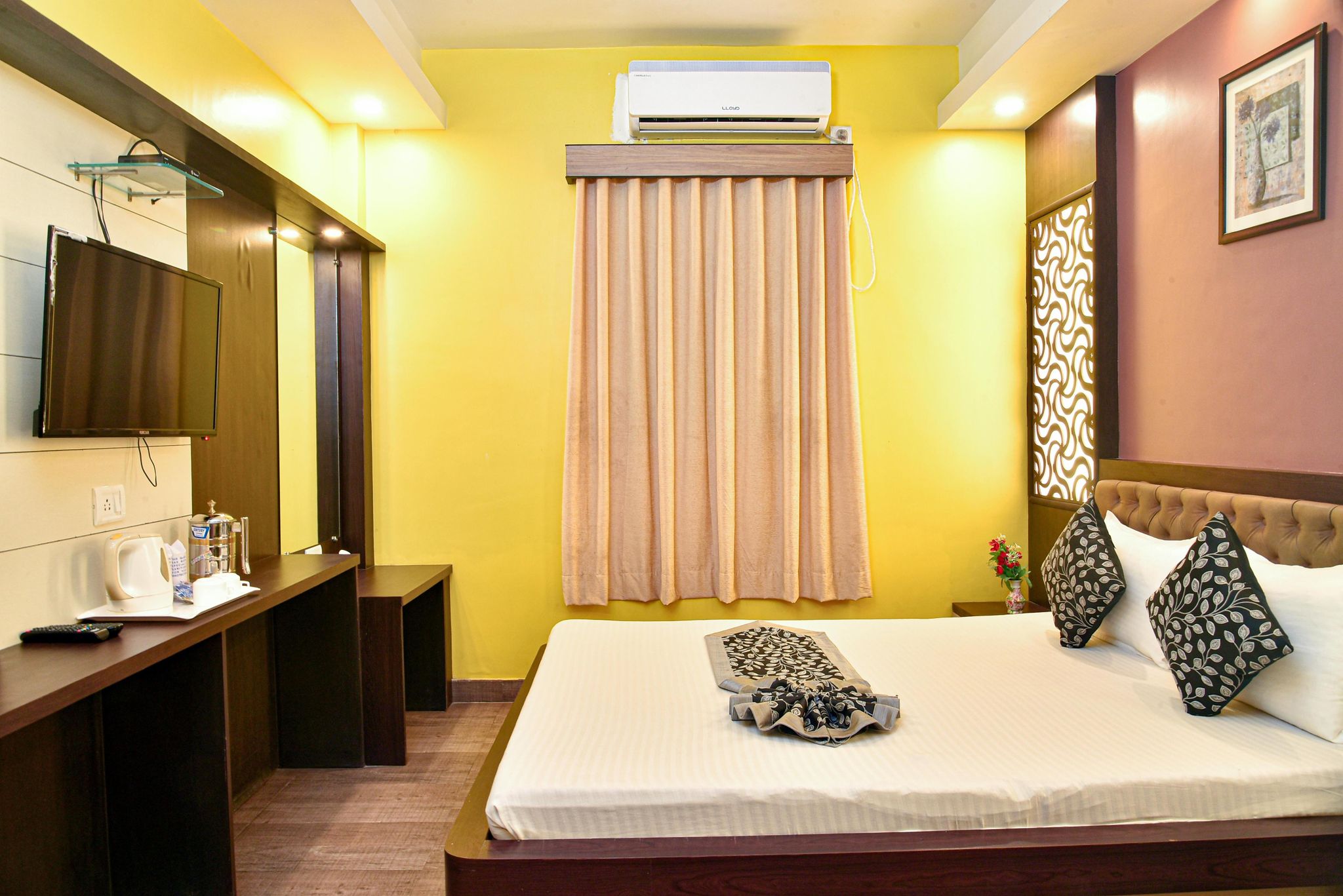 Anutri Beach Resort Emerald Double Room (Pool View) 2