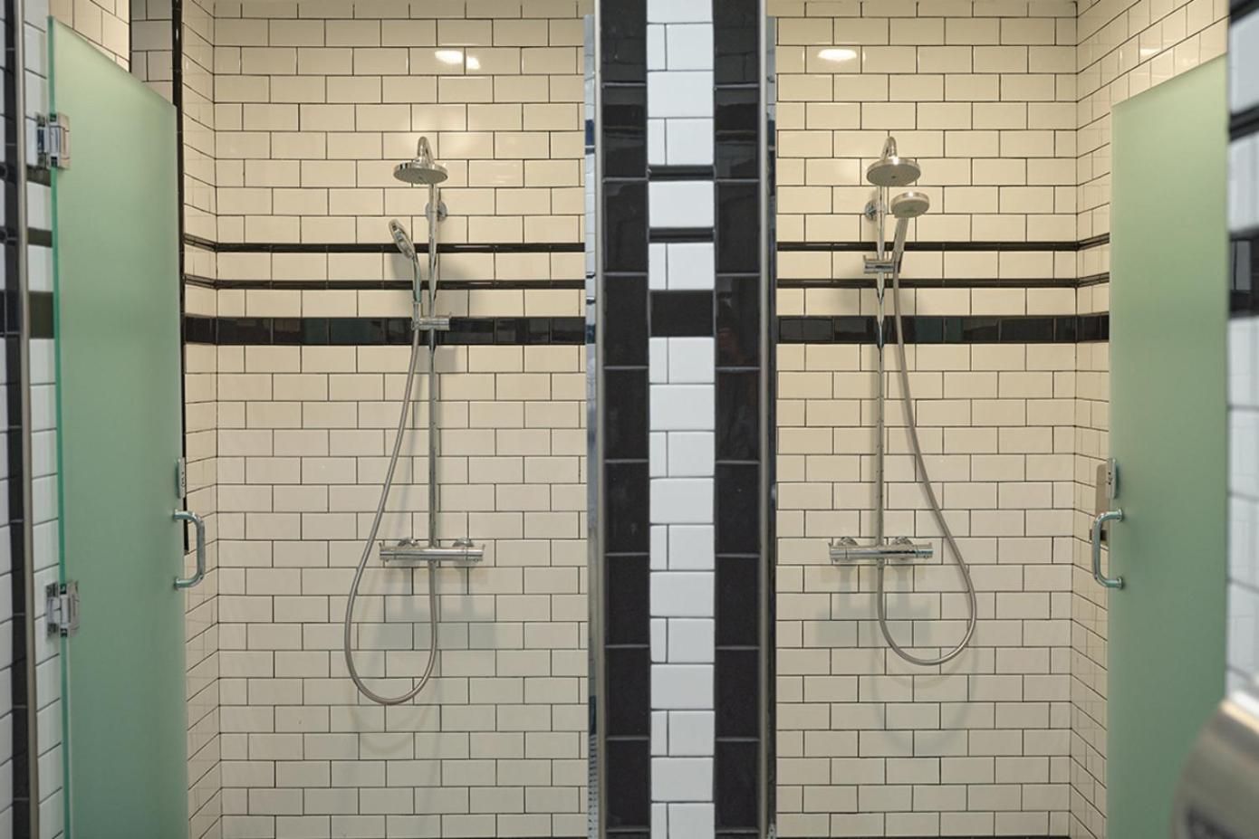 Bunk Bed Cabin with shared bathroom