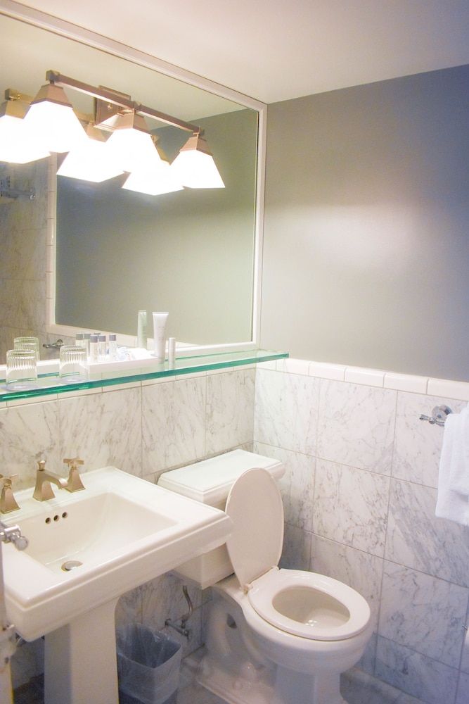 The River Inn Room (Bunk) 5