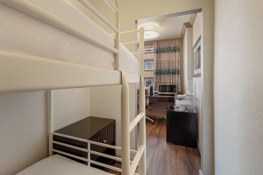 The River Inn Room (Bunk) 10