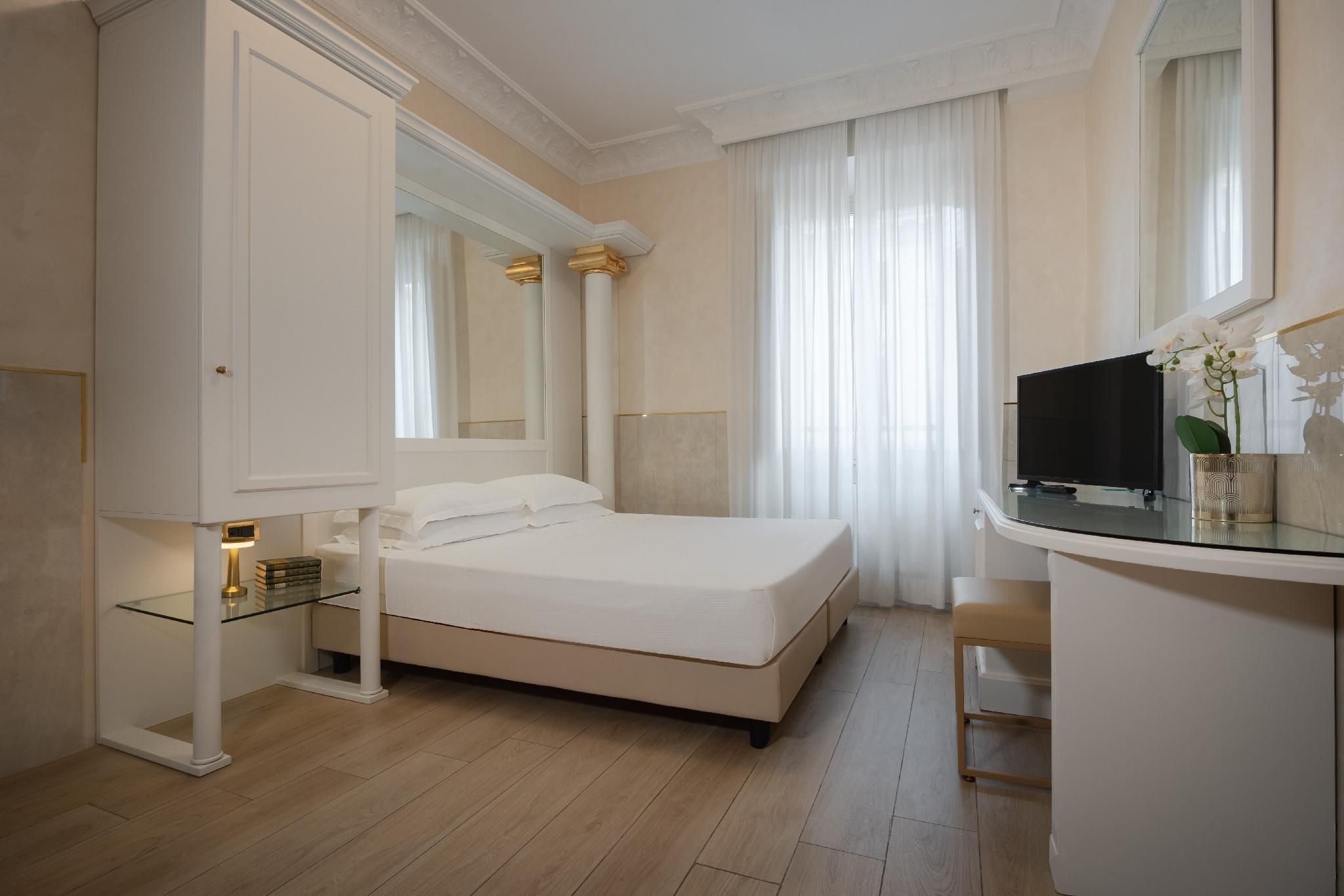 undefined Palladium Palace Hotel 8