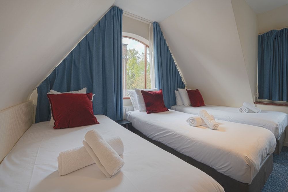 Hotel Atlas Vondelpark Triple Room 9
