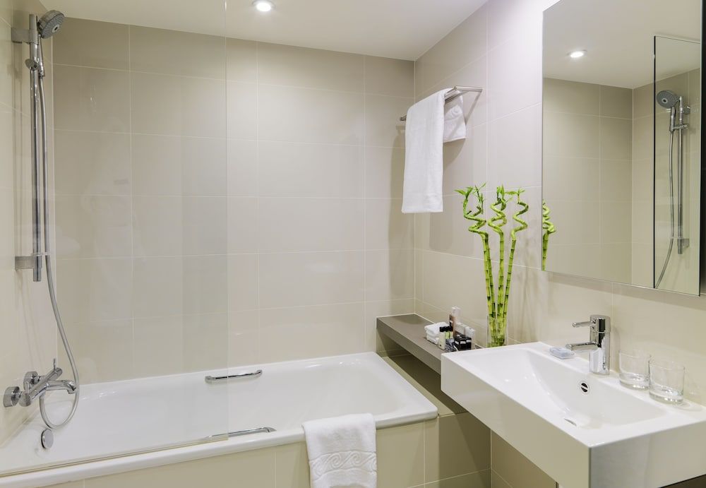 H10 London Waterloo Classic 4