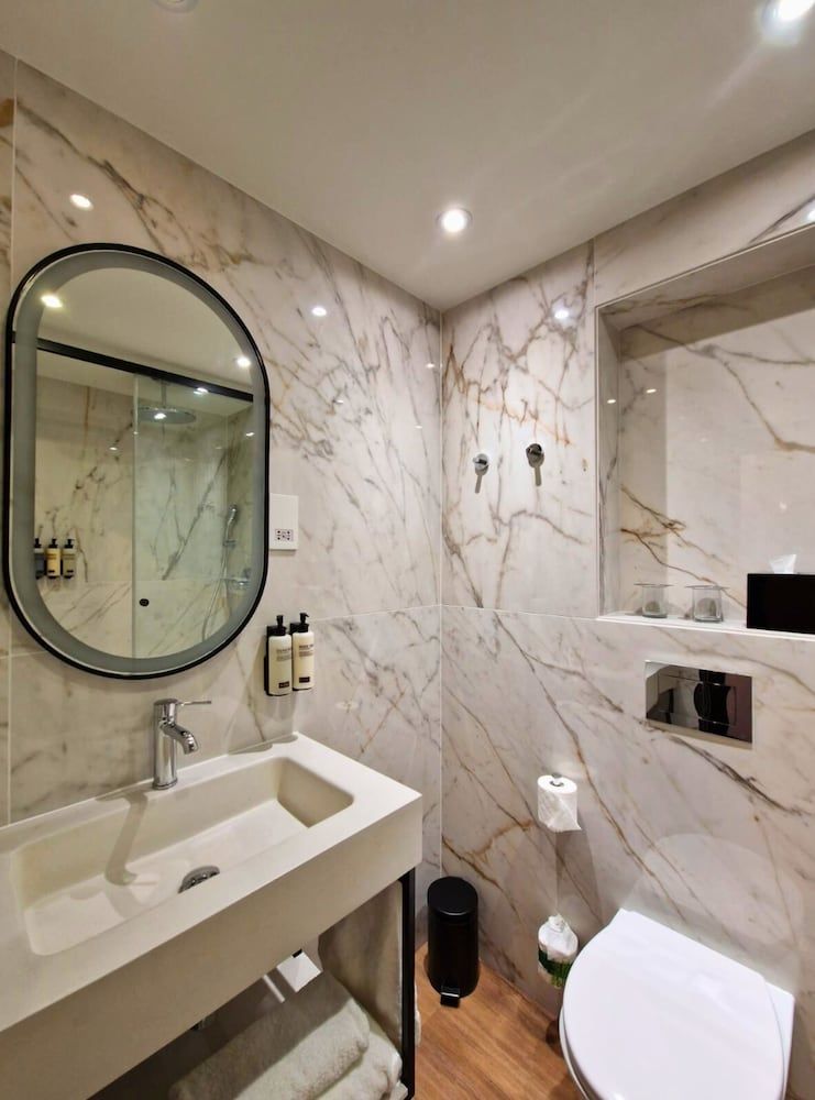 H10 London Waterloo Classic Superior 6