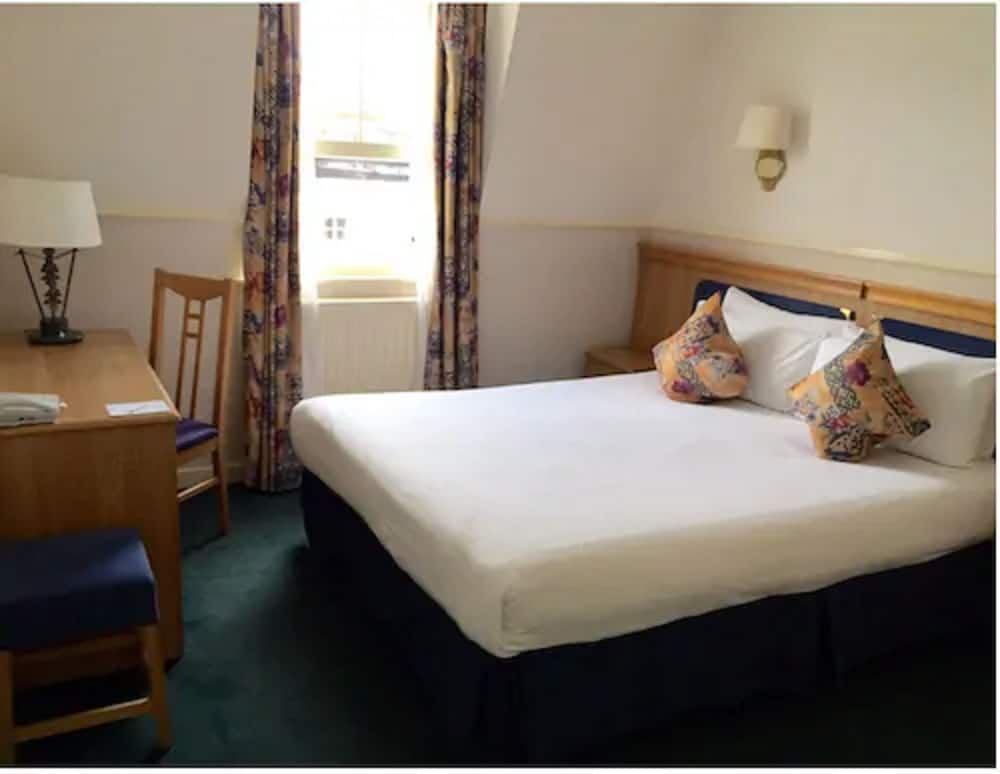 undefined Berjaya Eden Park London Hotel 3