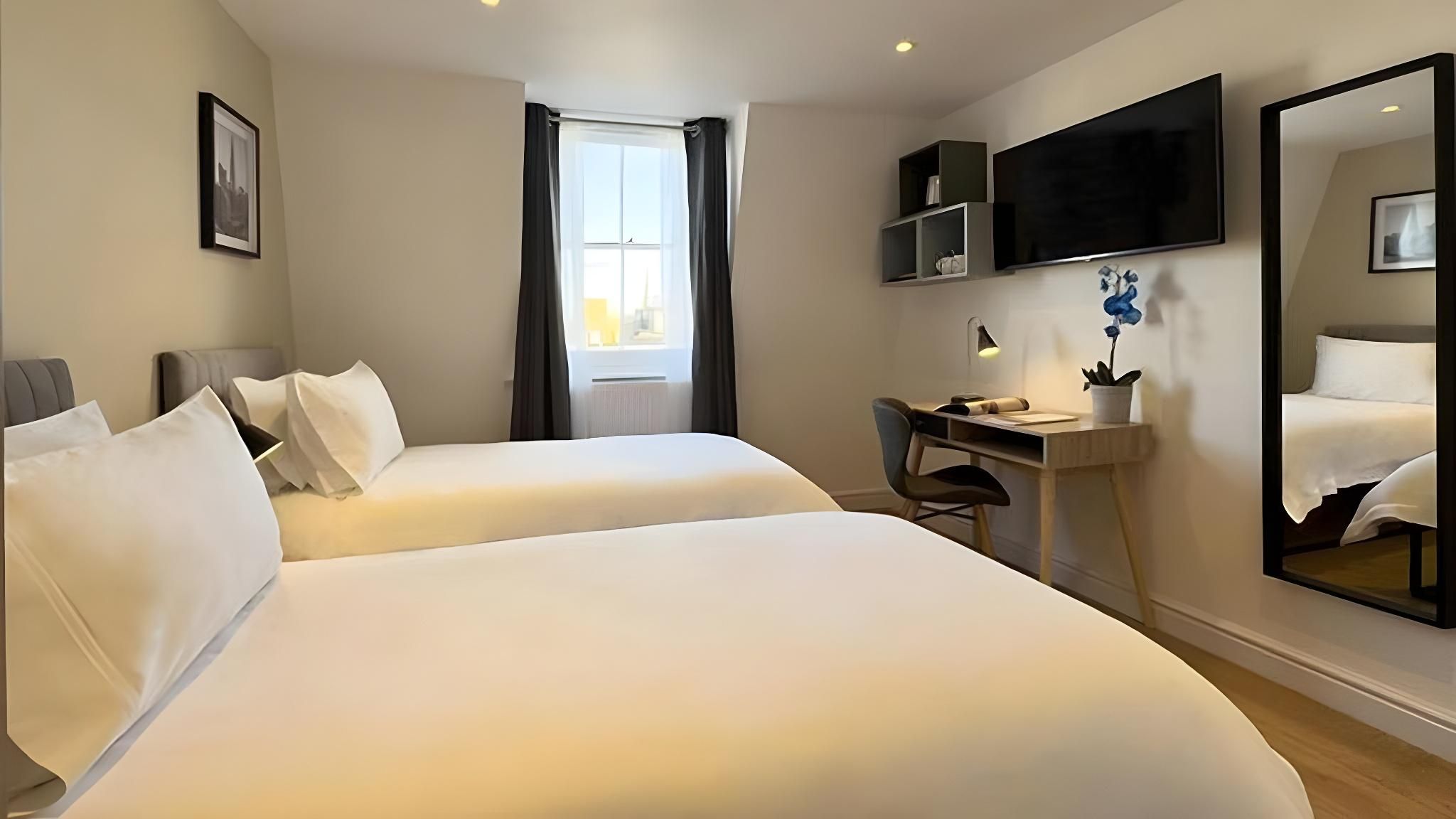 undefined Berjaya Eden Park London Hotel 2