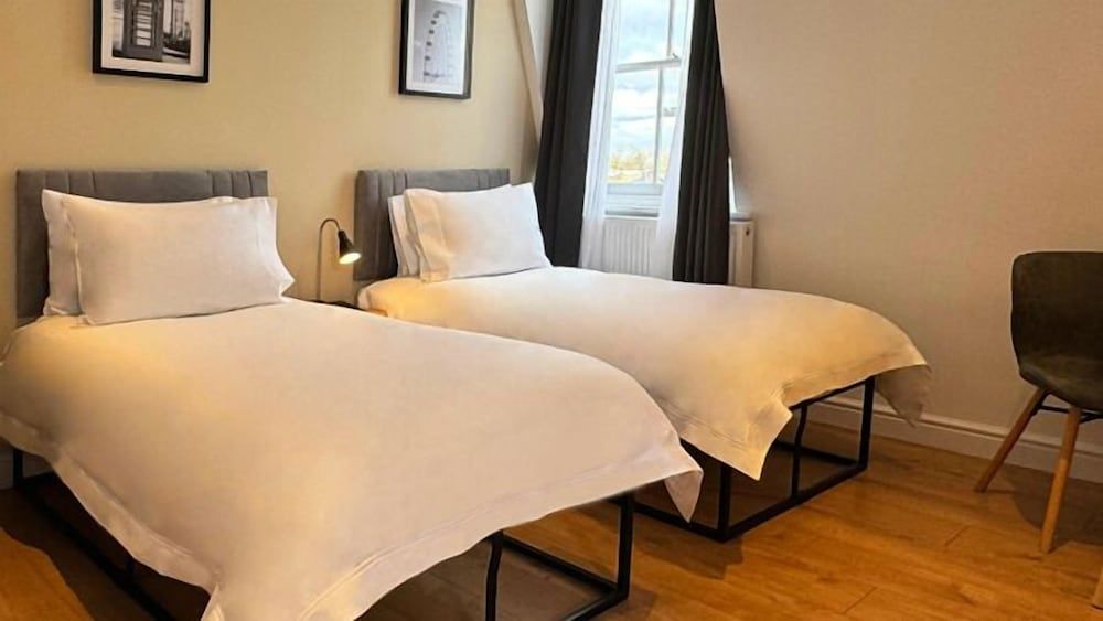 Premier Twin Room