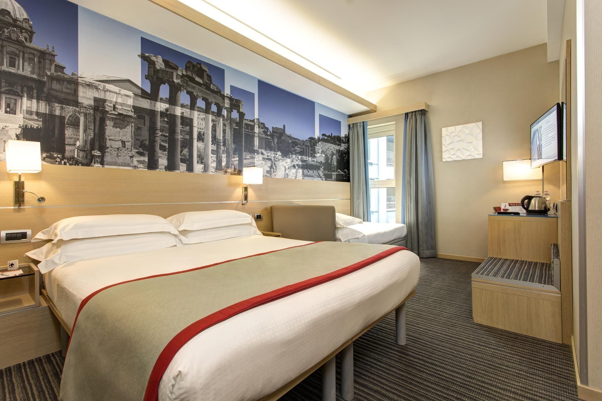 undefined iQ Hotel Roma 10