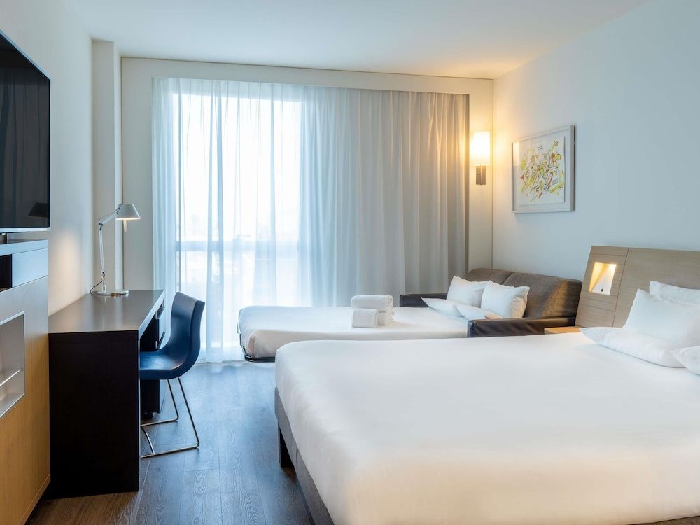 Standard Room, 1 Queen Bed