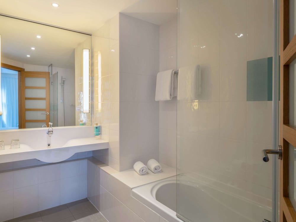 undefined Novotel Barcelona City 8